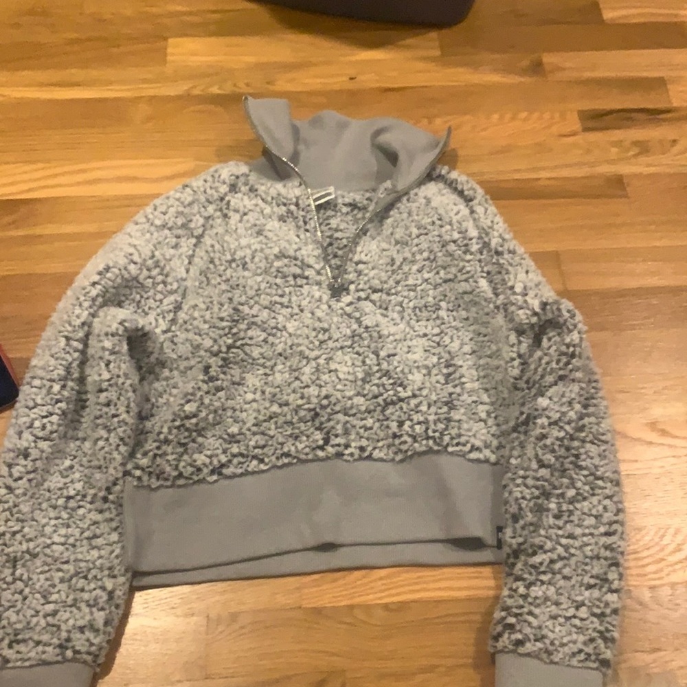 Sherpa cropped sweatshirt